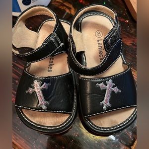 Laniecakes, Alligator, black Sandals with cross, kids size 8